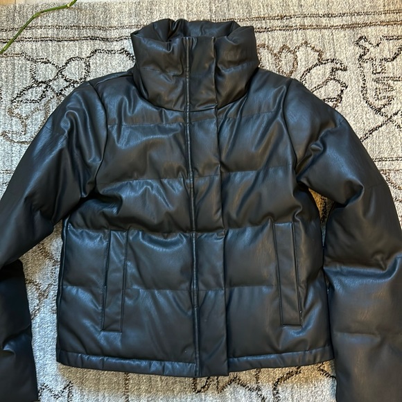 Abercrombie & Fitch Jackets & Blazers - Abercrombie & Fitch leather look puffer jacket